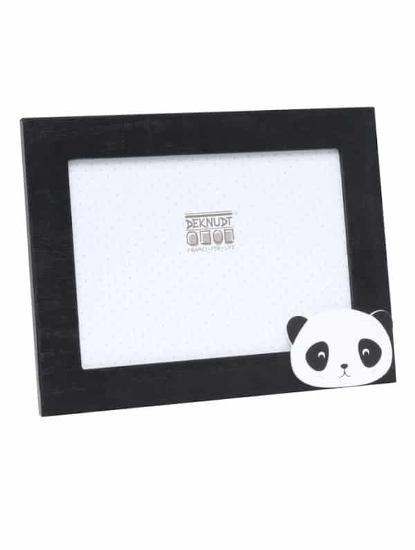 Fotolijstje voor kinderen in zwart hout met witte panda-decoratie aan de onderrand, geschikt voor diverse formaten foto’s (10x15, 13x18 en 15x20 cm), geproduceerd in Europa.